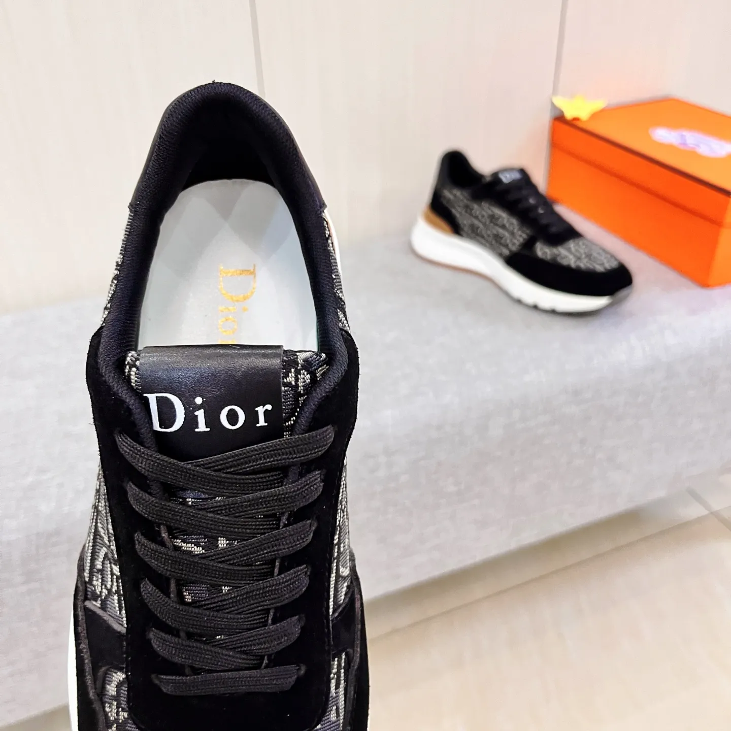🚘🚘Factory batch 460 men's shoes💰[Dior]🔥Men's high-end brand of shoes official website 1:1 latest masterpiece: the upper is made of Italian imported first-layer cowhide with a comfortable and breathable lining➕original non-slip and wear-resistant outsole🔥, making walking more convenient and comfortable! An exclusive new model, a stunning work, a beautiful 1:1 replica [color] compared to the official quality! Create a fashionable personality to set off your uniqueness! A must-have for trendy men! Classic🔥Size: 38-44 Color: 🔥Multiple colors available🔥.